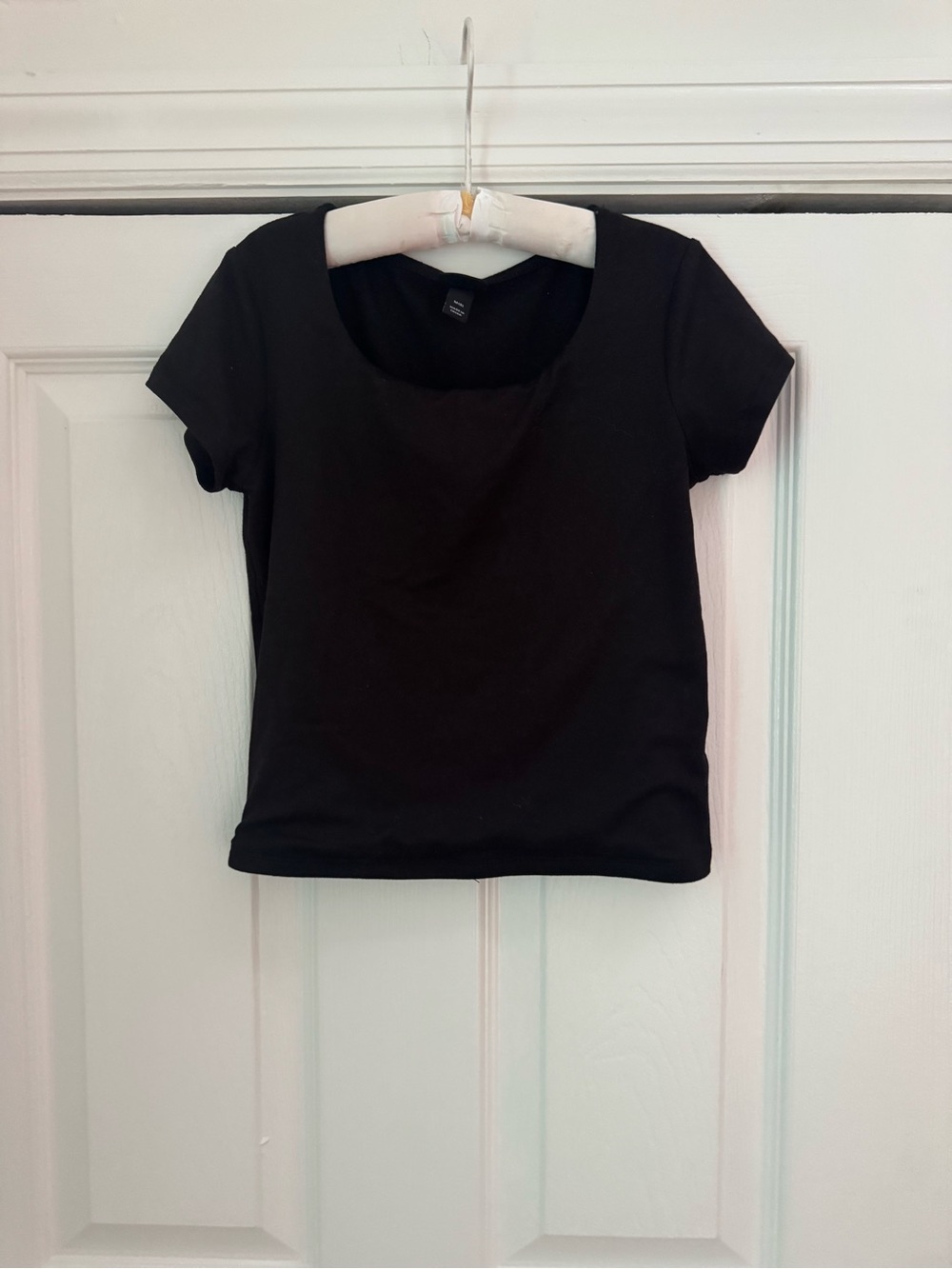 4/$12 art class Black Short Sleeve Scoop Neck Tee